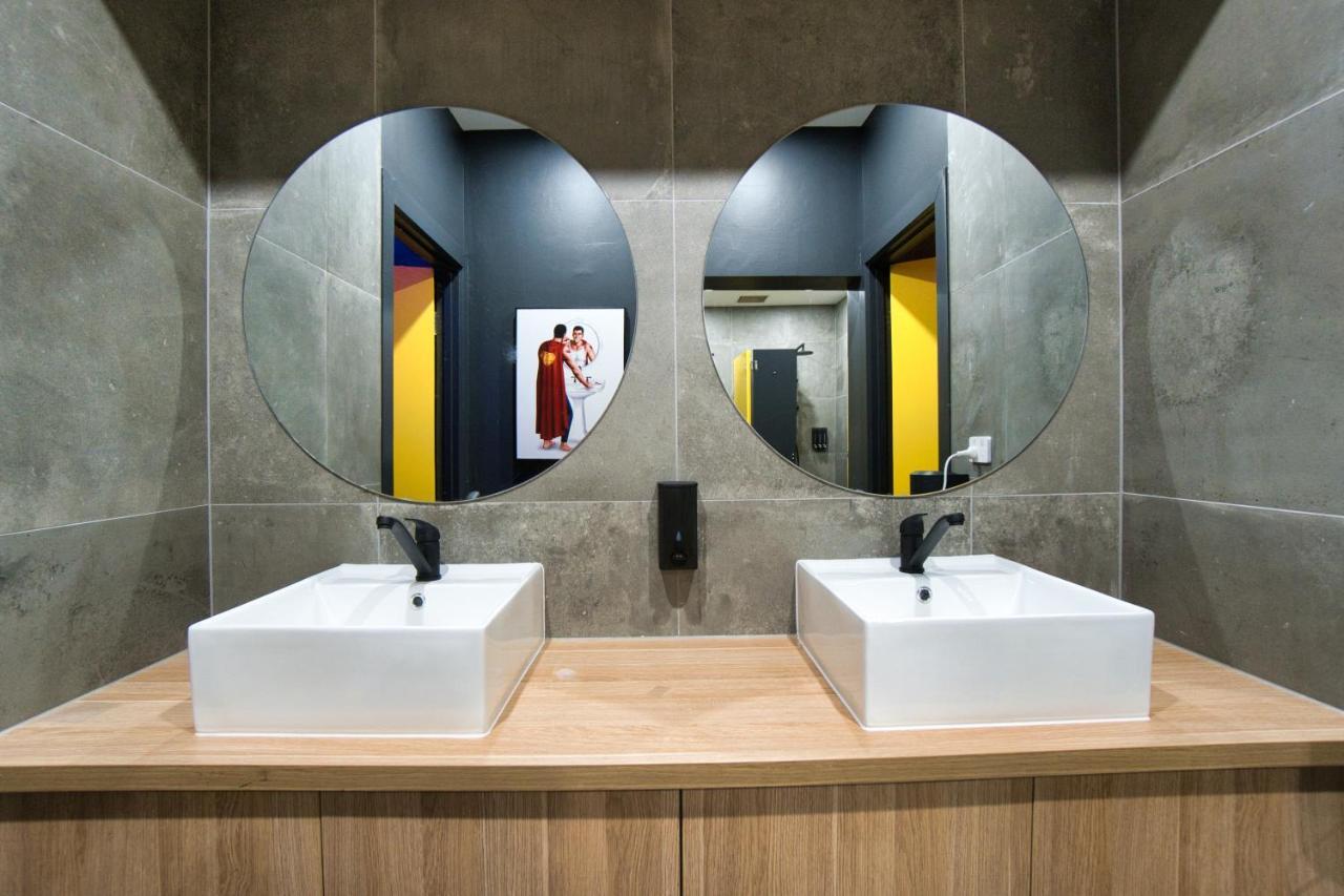 Dreamy Stays Accommodation - Private Rooms With Shared Bathrooms Adelajda Zewnętrze zdjęcie