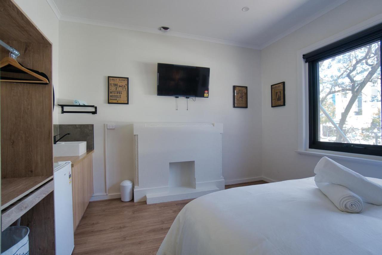 Dreamy Stays Accommodation - Private Rooms With Shared Bathrooms Adelajda Zewnętrze zdjęcie